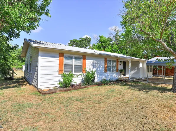 518 Reeves St, Clyde, TX 79510