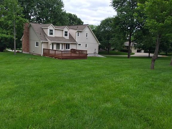 3rd image of 1400 NW Weatherstone Dr