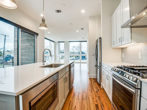 5th image of 2128 Ashby St #301