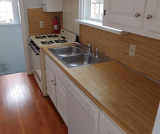 5th image of 4516 Fitzhugh Ave
