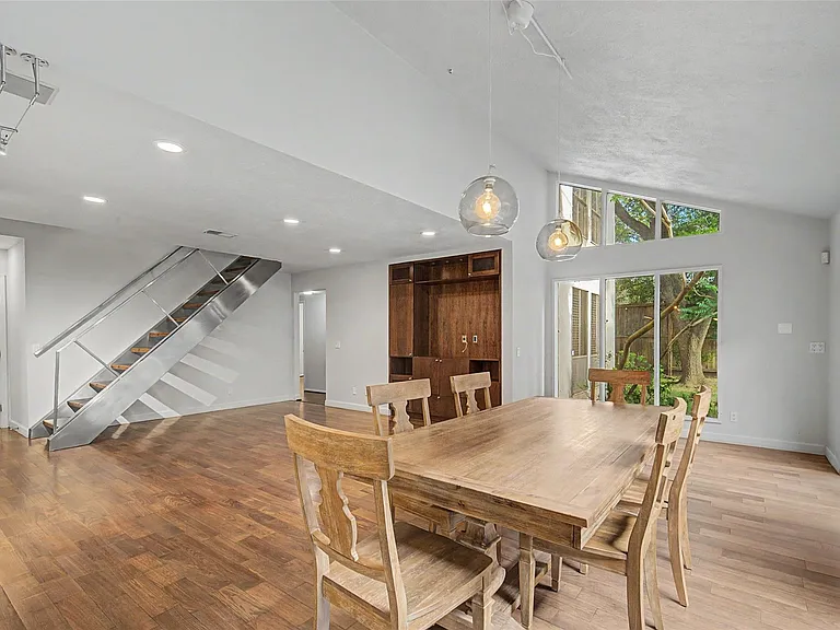 2723 Nottingham St — Photo 13
