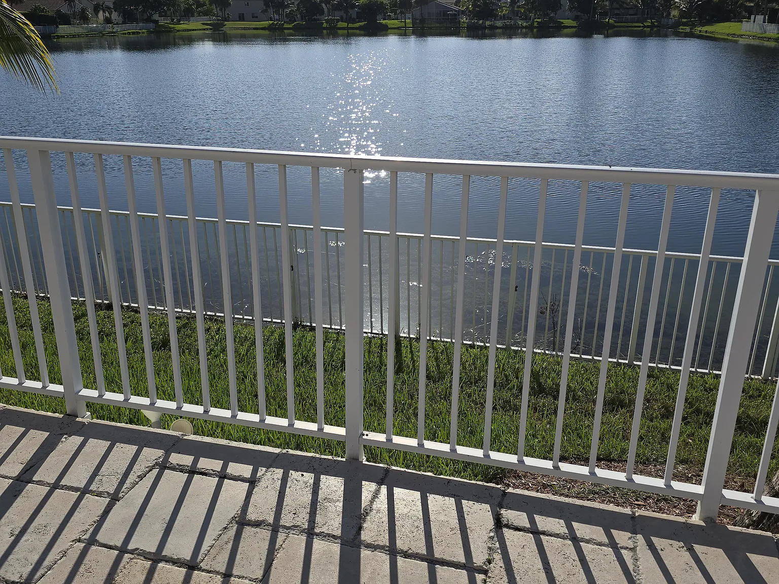 6 bed, 3244 sqft, $1,100 — Photo 2