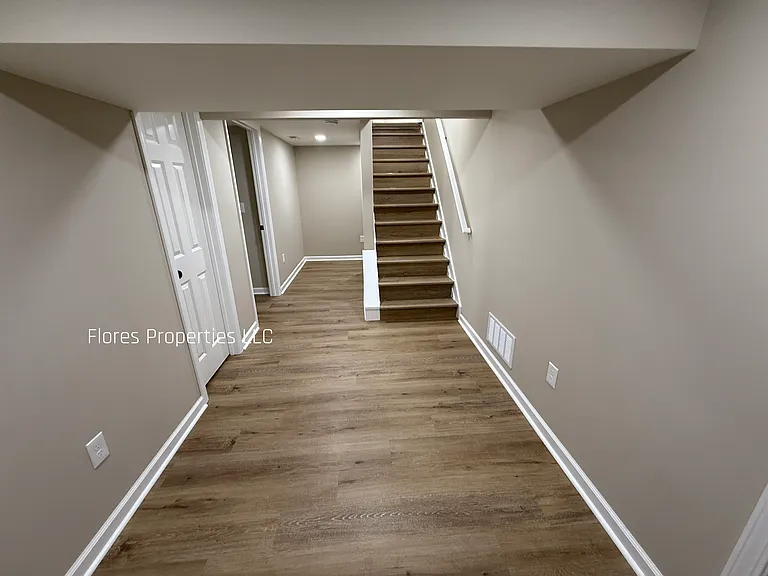 1136 Pauline Ave — Photo 16