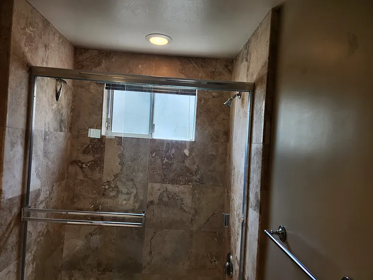 4847 Rosewood Ave #2 — Photo 10