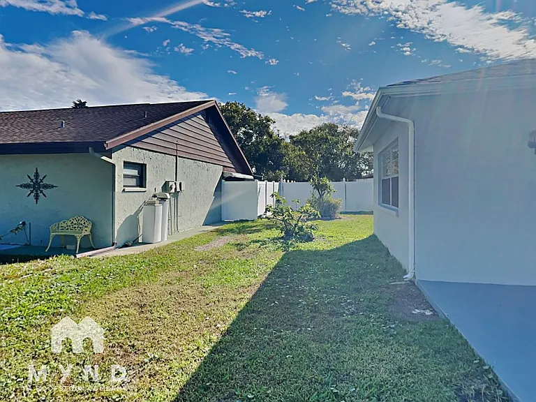 9116 Glen Moor Ln — Photo 22