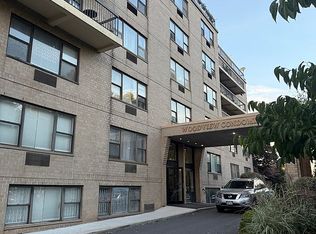 175 Zoe St APT 6I, Staten Island, NY 10305