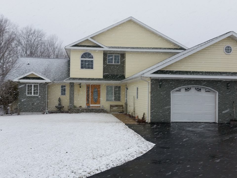 1st image of 349 Fairlane Dr