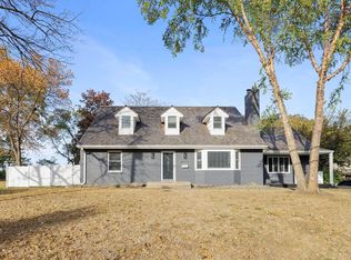 4850 W 64th St, Edina, MN 55435