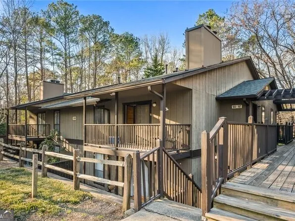 104 River Run Dr, Sandy Springs, GA 30350