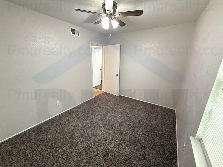 439 Jones St — Photo 15