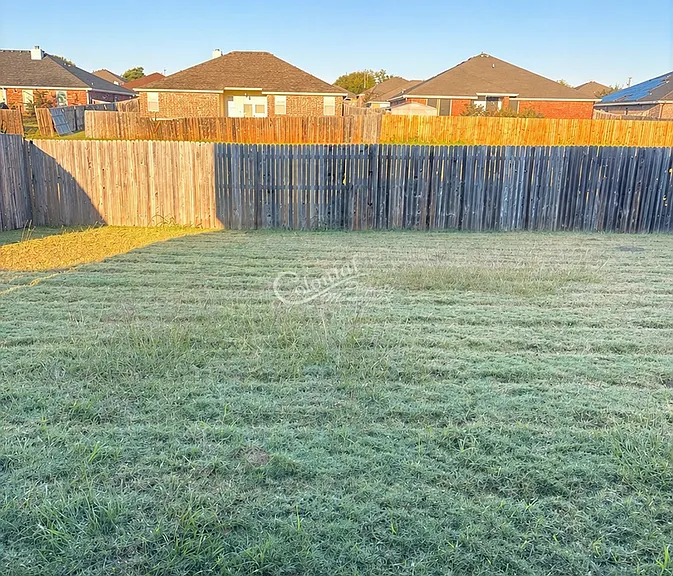 6704 Griffith Loop — Photo 12