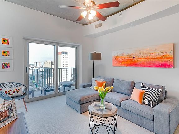 3rd image of 777 N Ashley Dr Unit 1816