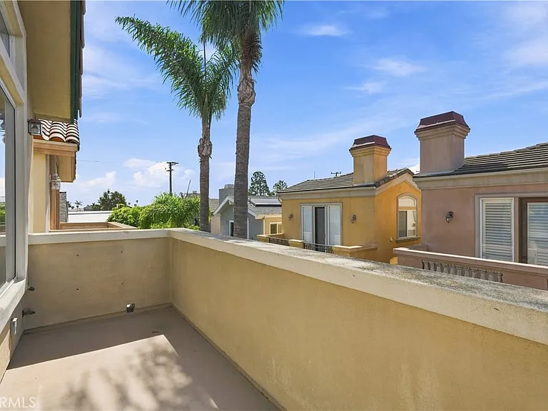 1740 Havemeyer Ln — Photo 24