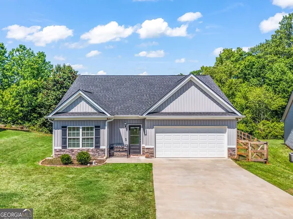 372 Highland Pointe Dr, Alto, GA 30510