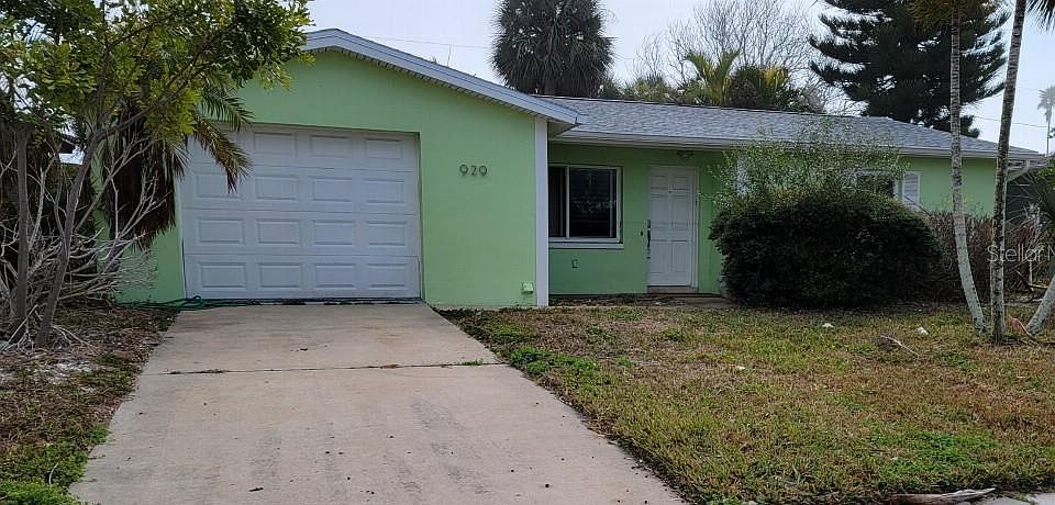 1st image of 929 Bruce Ave