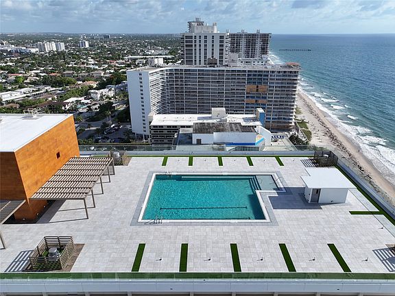 4th image of 4020 Galt Ocean Drive #403