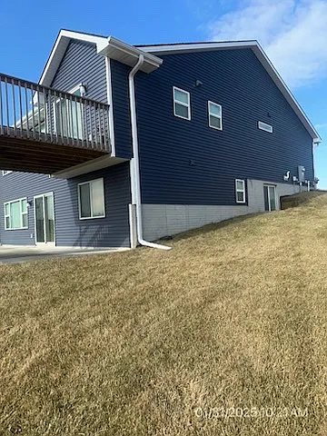 426 SE Dapple Dr — Photo 3