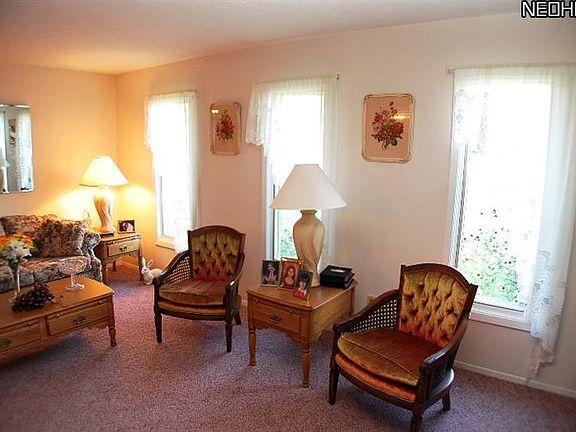 4th image of 22287 Rock Creek Cir