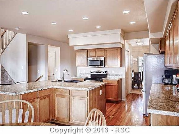 5th image of 2457 Ledgewood Dr