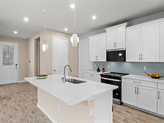 3rd image of 10288 Bonavie Cove Dr