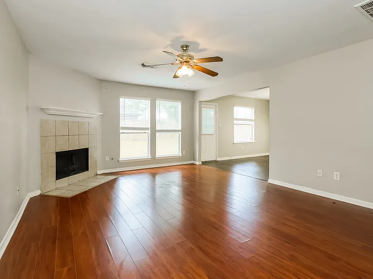 8002 Scarlet Tanager Dr — Photo 4