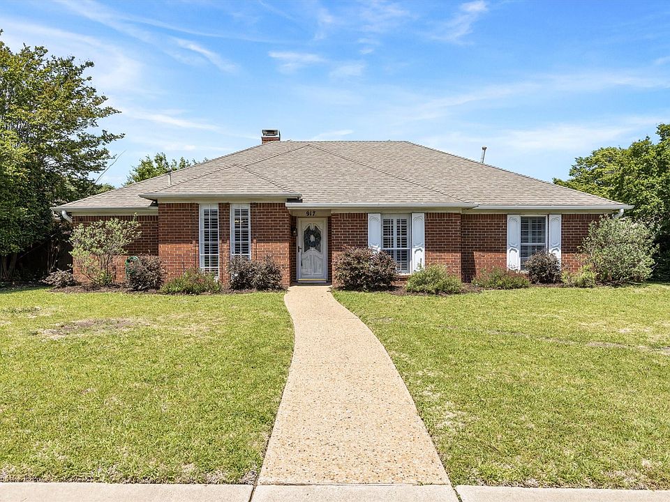 1st image of 917 Willow Brook Dr