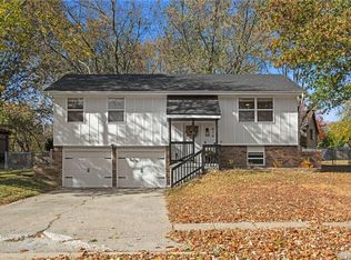 414 SE Wingate St, Lees Summit, MO 64063