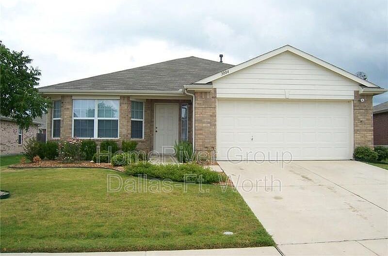 1st image of 3004 Eastwood Dr