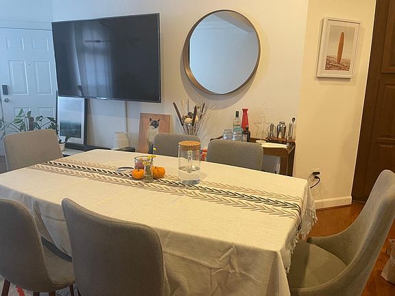 4th image of 5719 Callcott Way Unit G