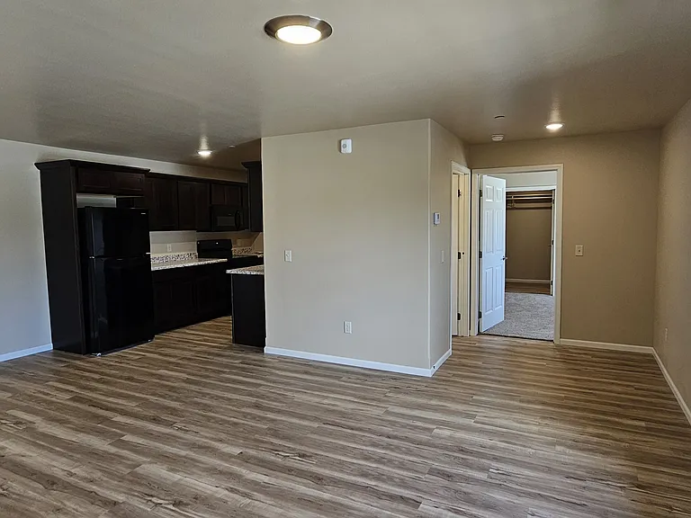 443 Neel St #201 — Photo 8
