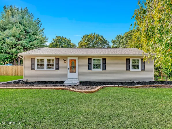 13 Muskogean Trail, Browns Mills, NJ 08015