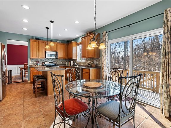 3rd image of 2031 Padua Dr