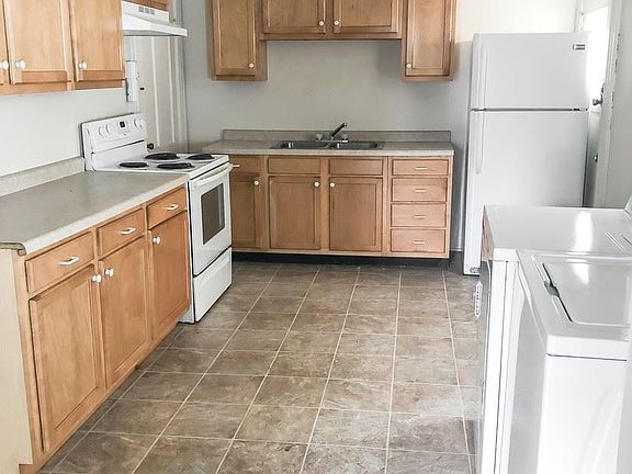 5th image of 824 W University Ave #6572638