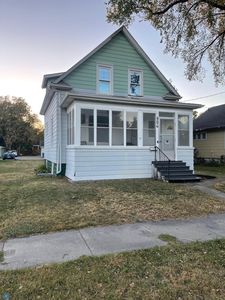 904 2nd St N, Fargo, ND, 58102