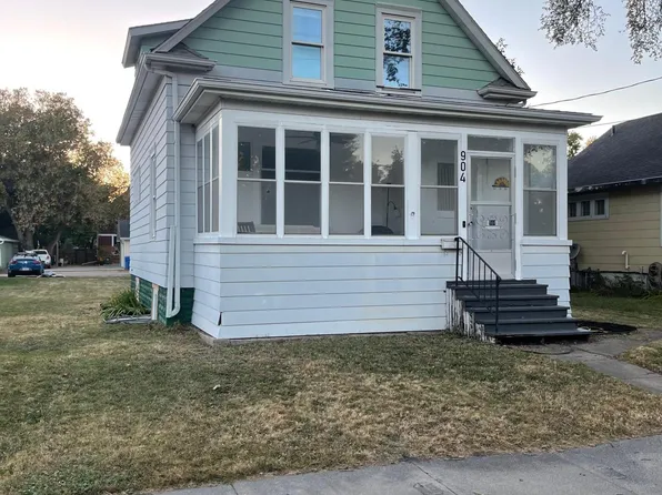 904 2nd St N, Fargo, ND 58102