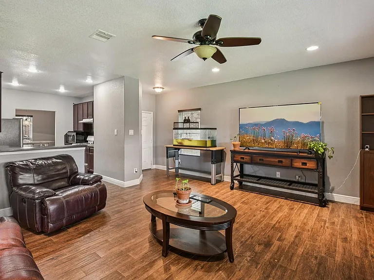 1226 Newsome Glenn Dr — Photo 5