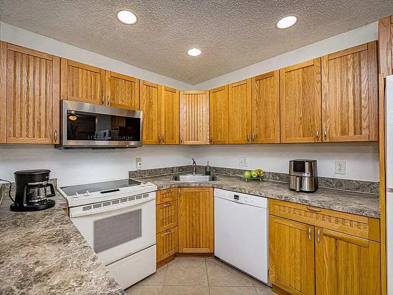 539 Shady Pine Way — Photo 5
