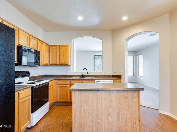 5th image of 3335 E CLIFTON Avenue
