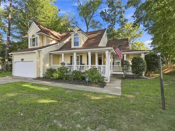 2009 Thoroughbred Dr, Virginia Beach, VA 23453