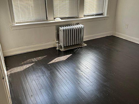 3rd image of 6346 S Fairfield Ave #8
