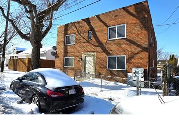 3207 11th Pl SE APT 4, Washington, DC 20032
