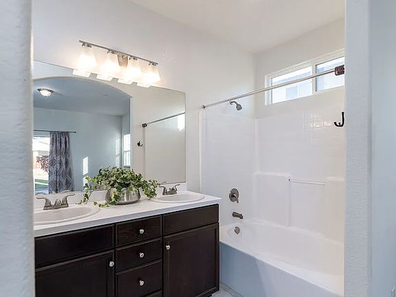 2nd image of 2380 Park Ct