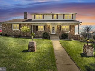3031 Raylight Dr, York, PA 17402