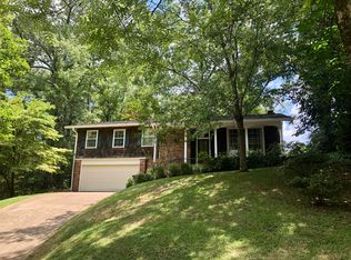 806 19th Ave N, Columbus, MS 39701