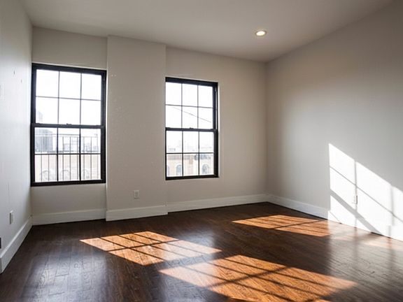 2nd image of 414 Suydam St #4F