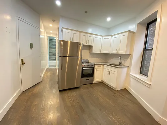 Rented by Lang Realty LLC | media 1