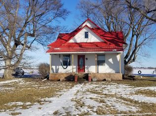 24614 Zephyr Ave, Rose Hill, IA 52586