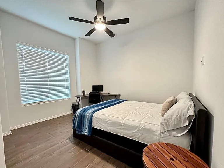 4112 Zion Ave — Photo 12