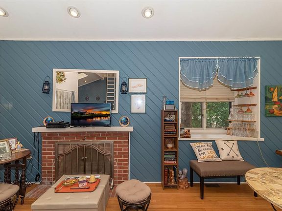 3rd image of 203 Tremont Ave