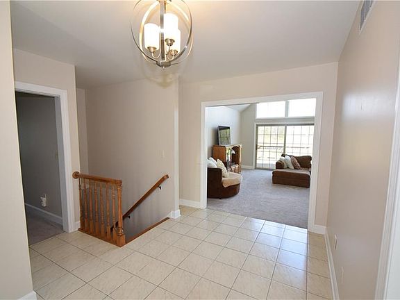 3rd image of 130 Chambers St